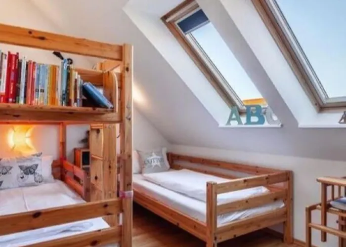 Waldstr 34 Wo 05 Hotel